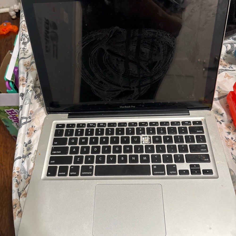 Apple MacBook Pro - Sleek Gray